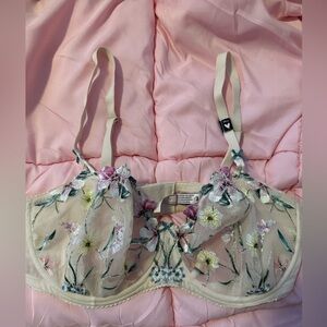 Victoria Secret - Floral Dream Angel Bra 38DD